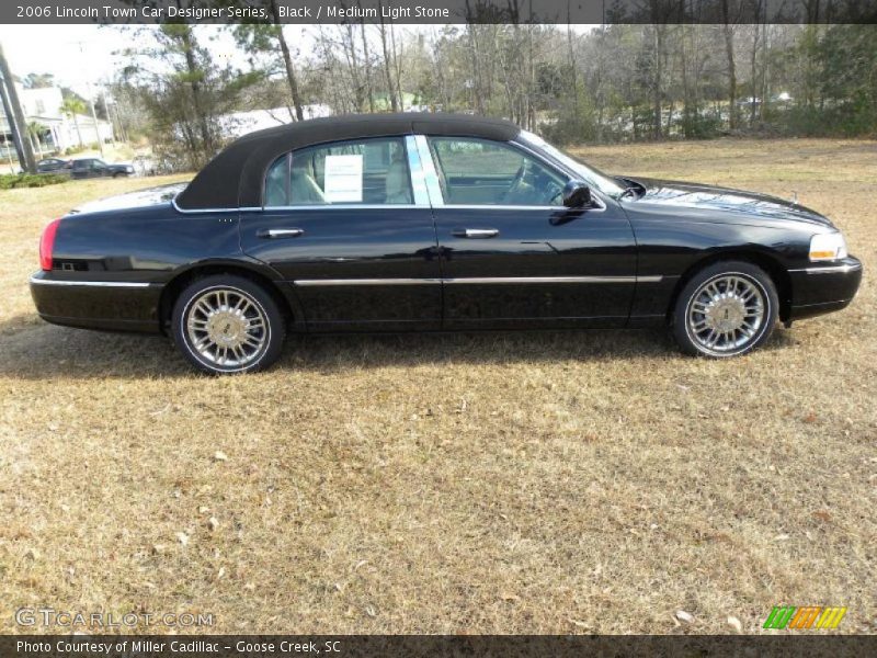 Black / Medium Light Stone 2006 Lincoln Town Car Designer Series