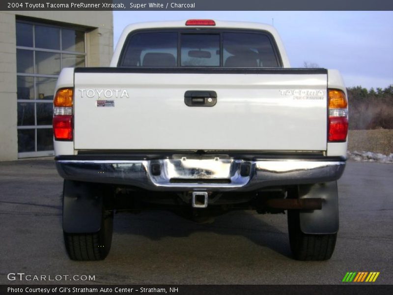 Super White / Charcoal 2004 Toyota Tacoma PreRunner Xtracab