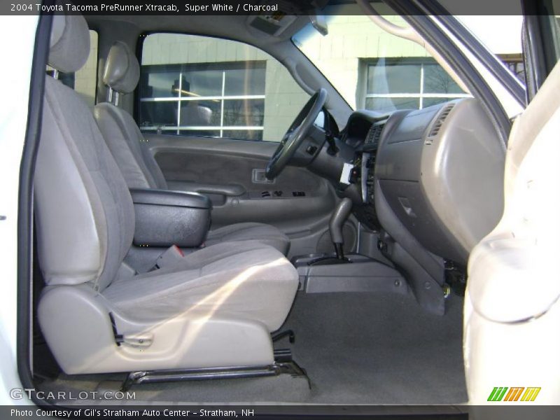 Super White / Charcoal 2004 Toyota Tacoma PreRunner Xtracab