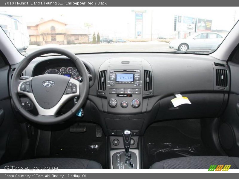 Chilipepper Red / Black 2010 Hyundai Elantra Touring SE