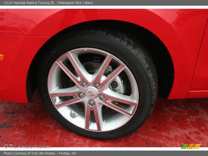 Chilipepper Red / Black 2010 Hyundai Elantra Touring SE