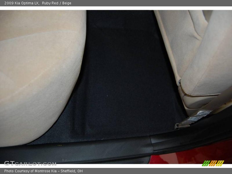 Ruby Red / Beige 2009 Kia Optima LX