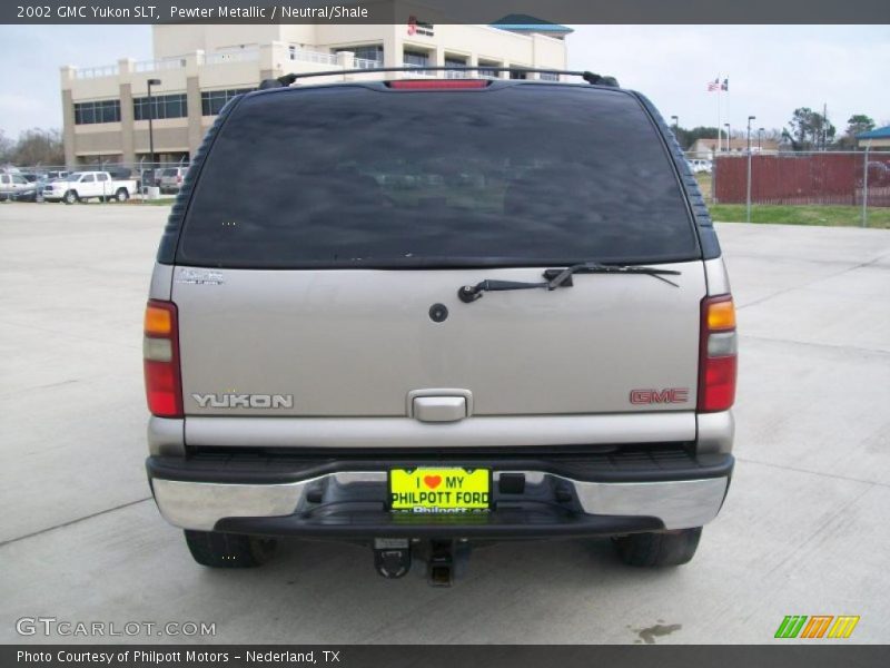 Pewter Metallic / Neutral/Shale 2002 GMC Yukon SLT