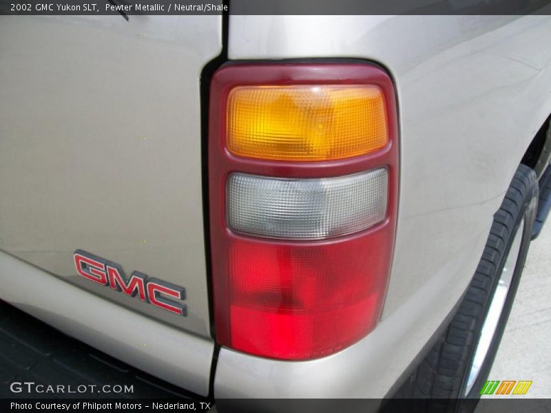 Pewter Metallic / Neutral/Shale 2002 GMC Yukon SLT