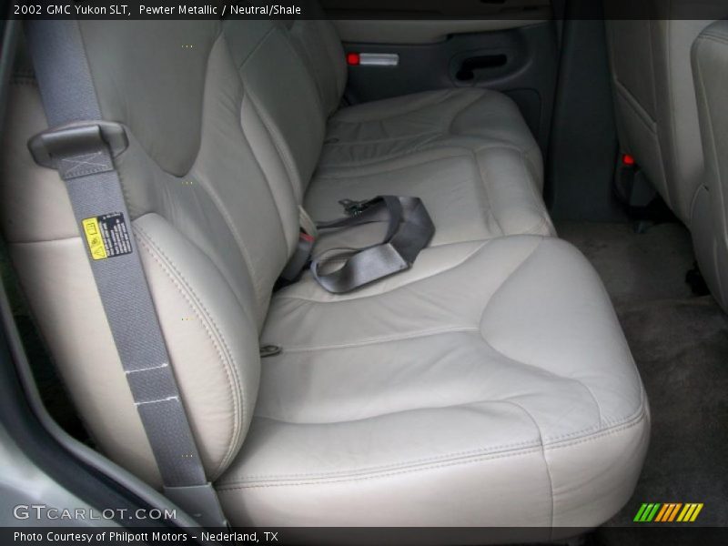 Pewter Metallic / Neutral/Shale 2002 GMC Yukon SLT