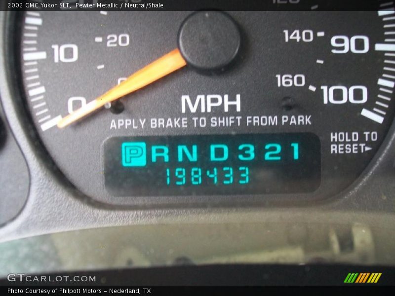 Pewter Metallic / Neutral/Shale 2002 GMC Yukon SLT