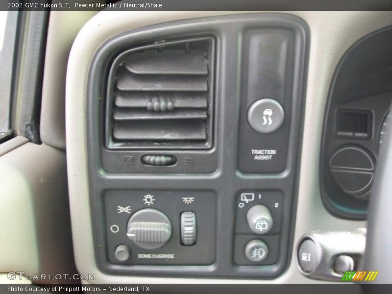 Pewter Metallic / Neutral/Shale 2002 GMC Yukon SLT