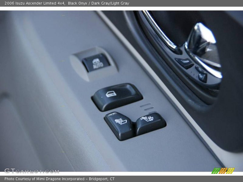 Black Onyx / Dark Gray/Light Gray 2006 Isuzu Ascender Limited 4x4