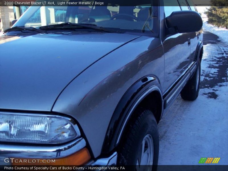 Light Pewter Metallic / Beige 2000 Chevrolet Blazer LT 4x4