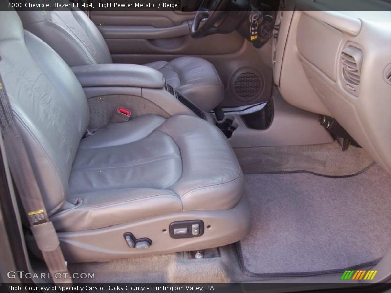 Light Pewter Metallic / Beige 2000 Chevrolet Blazer LT 4x4