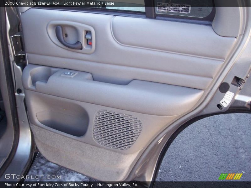 Light Pewter Metallic / Beige 2000 Chevrolet Blazer LT 4x4