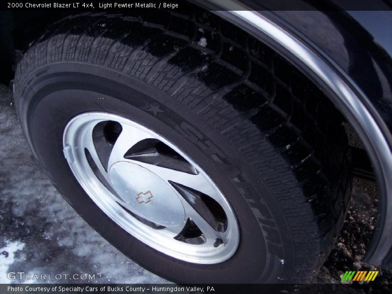 Light Pewter Metallic / Beige 2000 Chevrolet Blazer LT 4x4