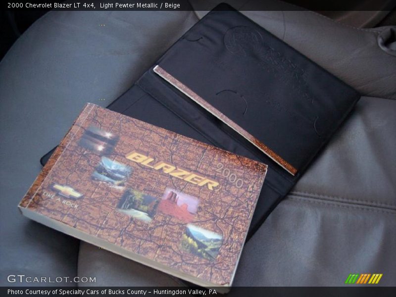 Light Pewter Metallic / Beige 2000 Chevrolet Blazer LT 4x4