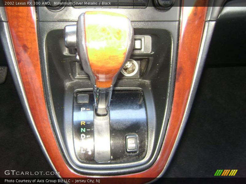 Millennium Silver Metallic / Black 2002 Lexus RX 300 AWD