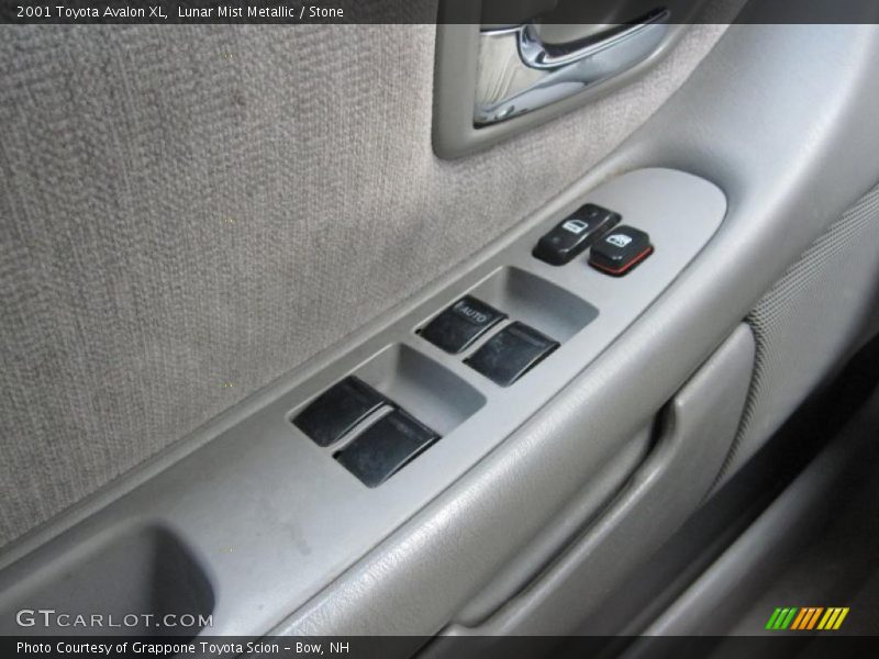 Lunar Mist Metallic / Stone 2001 Toyota Avalon XL