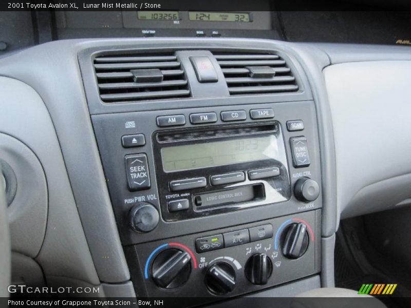Lunar Mist Metallic / Stone 2001 Toyota Avalon XL