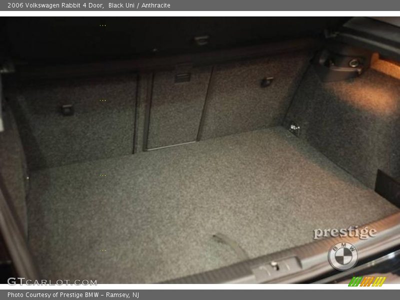 Black Uni / Anthracite 2006 Volkswagen Rabbit 4 Door