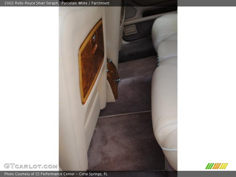 Porcelain White / Parchment 2002 Rolls-Royce Silver Seraph