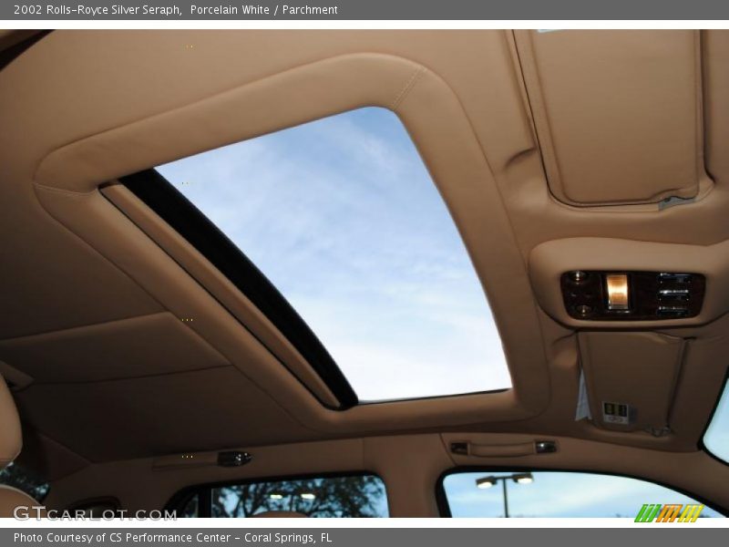 Porcelain White / Parchment 2002 Rolls-Royce Silver Seraph