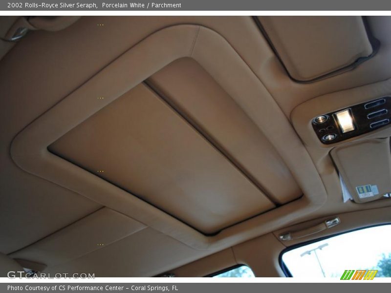 Porcelain White / Parchment 2002 Rolls-Royce Silver Seraph