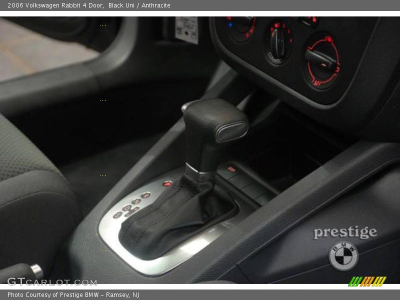 Black Uni / Anthracite 2006 Volkswagen Rabbit 4 Door