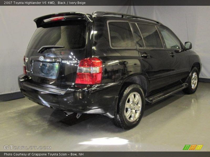 Black / Ivory Beige 2007 Toyota Highlander V6 4WD
