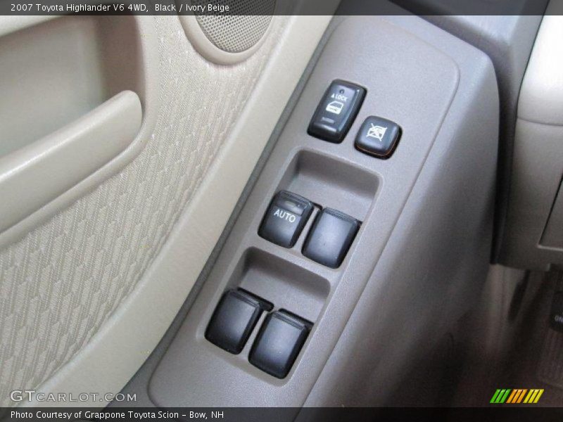 Black / Ivory Beige 2007 Toyota Highlander V6 4WD