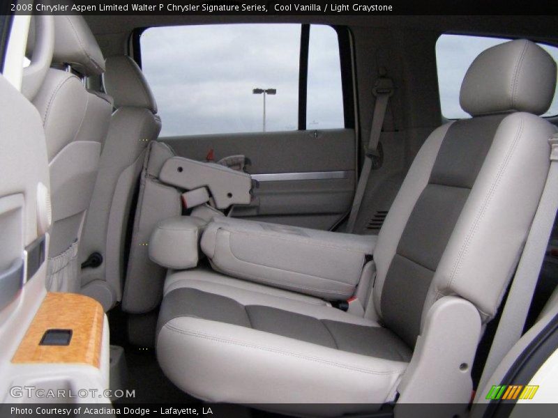 Cool Vanilla / Light Graystone 2008 Chrysler Aspen Limited Walter P Chrysler Signature Series