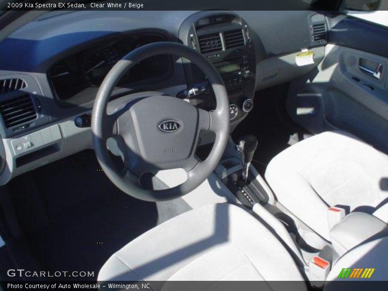Clear White / Beige 2009 Kia Spectra EX Sedan