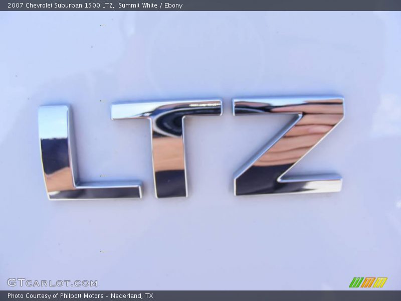 Summit White / Ebony 2007 Chevrolet Suburban 1500 LTZ
