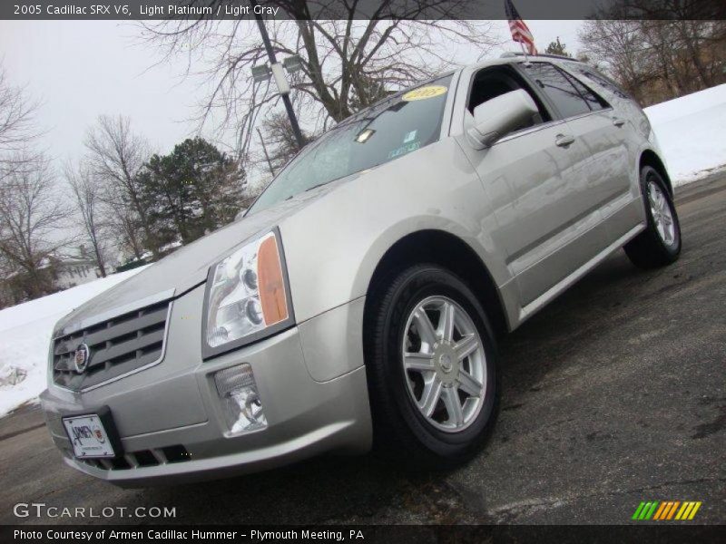 Light Platinum / Light Gray 2005 Cadillac SRX V6