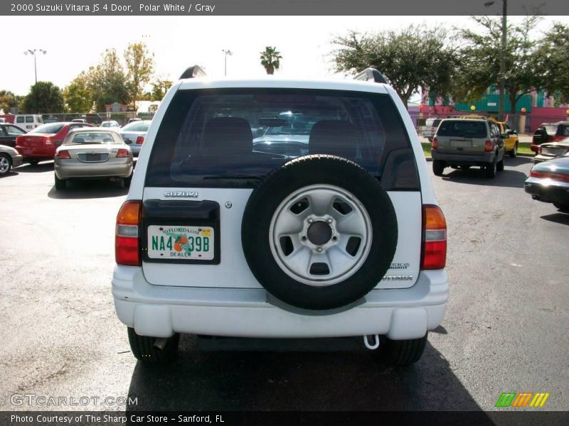 Polar White / Gray 2000 Suzuki Vitara JS 4 Door