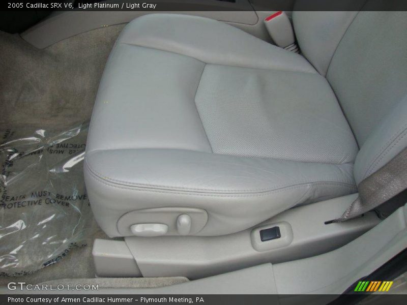 Light Platinum / Light Gray 2005 Cadillac SRX V6
