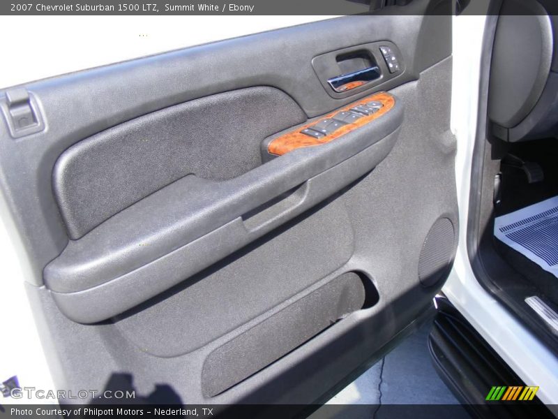 Summit White / Ebony 2007 Chevrolet Suburban 1500 LTZ