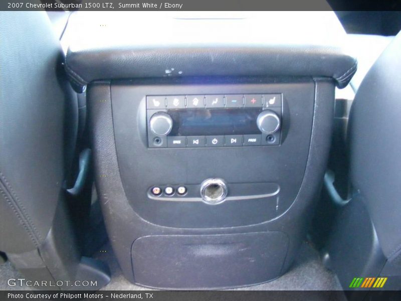 Summit White / Ebony 2007 Chevrolet Suburban 1500 LTZ