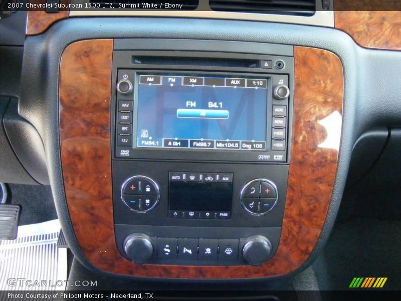 Summit White / Ebony 2007 Chevrolet Suburban 1500 LTZ