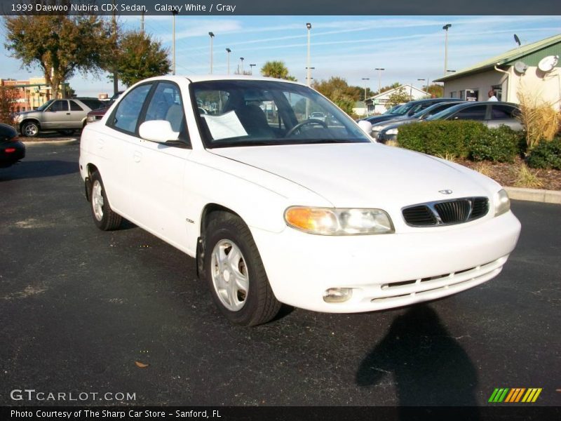 Galaxy White / Gray 1999 Daewoo Nubira CDX Sedan