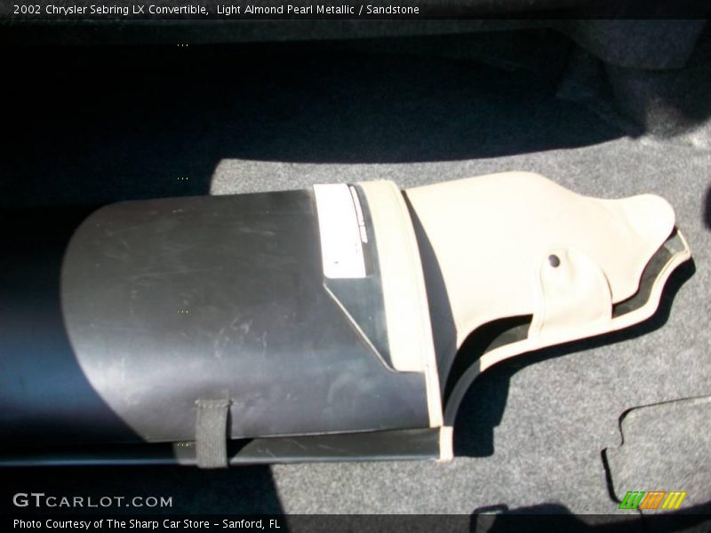 Light Almond Pearl Metallic / Sandstone 2002 Chrysler Sebring LX Convertible