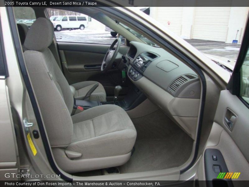 Desert Sand Mica / Taupe 2005 Toyota Camry LE