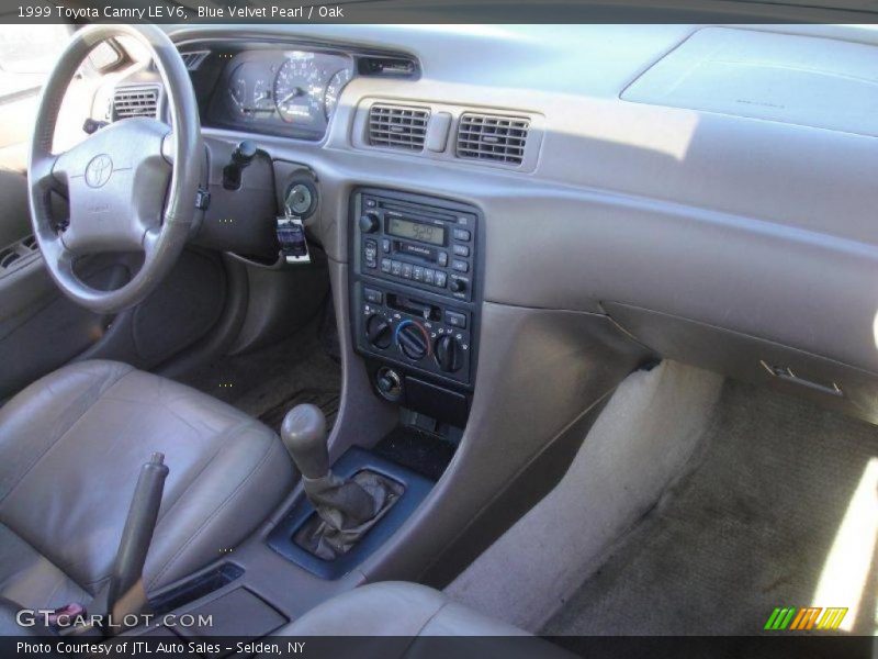 Blue Velvet Pearl / Oak 1999 Toyota Camry LE V6