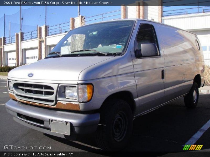 Silver Metallic / Medium Graphite 2001 Ford E Series Van E150 Cargo