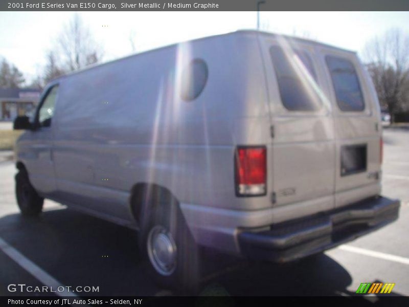 Silver Metallic / Medium Graphite 2001 Ford E Series Van E150 Cargo