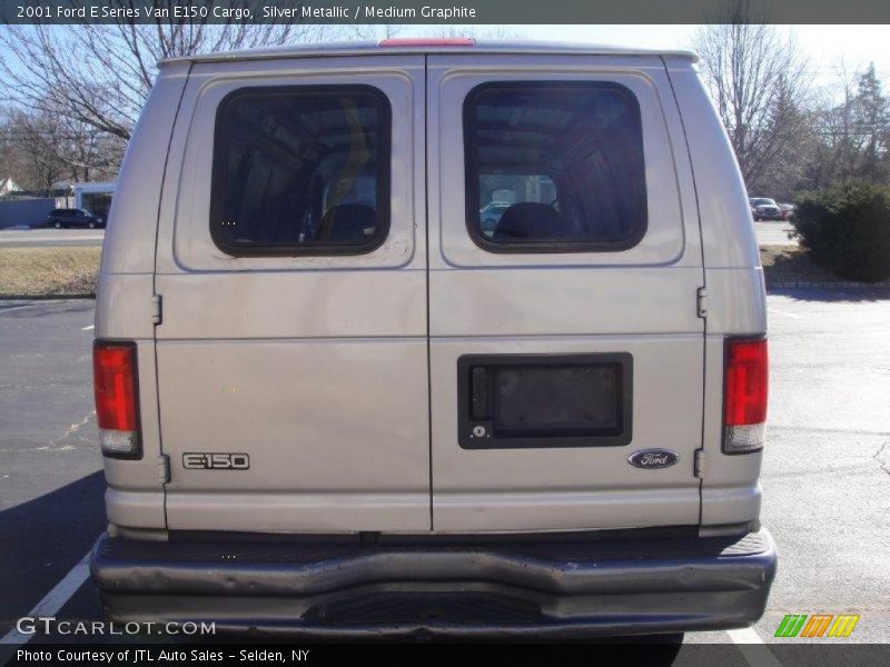 Silver Metallic / Medium Graphite 2001 Ford E Series Van E150 Cargo