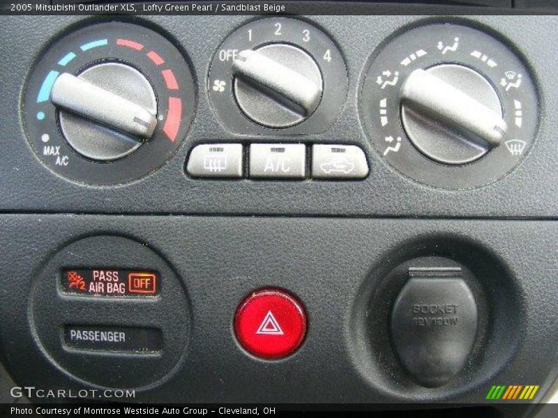 Lofty Green Pearl / Sandblast Beige 2005 Mitsubishi Outlander XLS