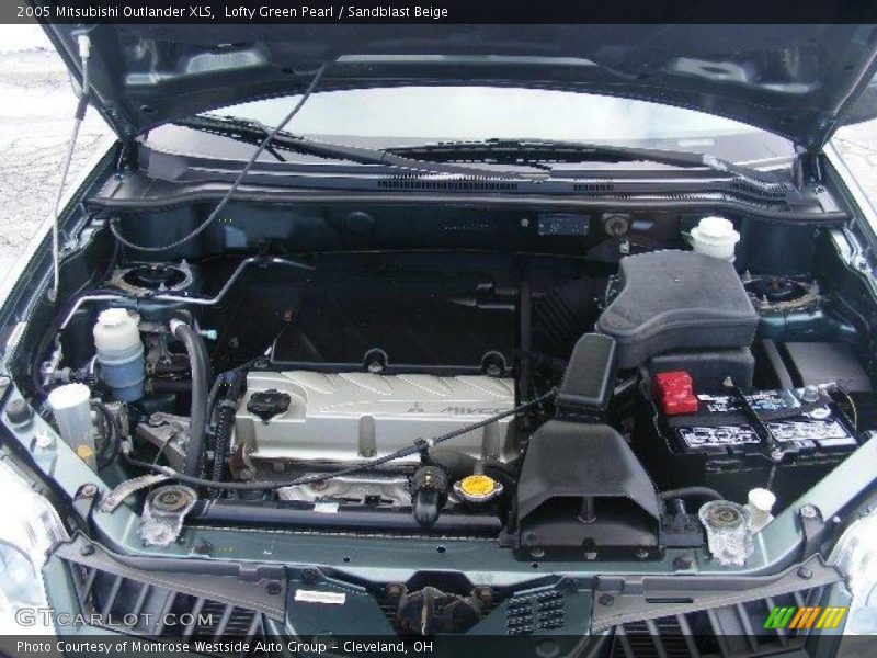 Lofty Green Pearl / Sandblast Beige 2005 Mitsubishi Outlander XLS