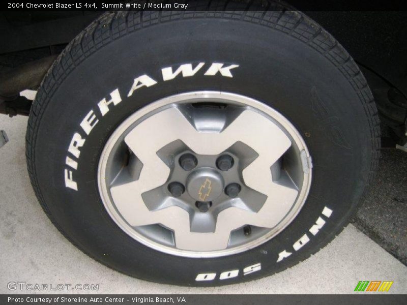 Summit White / Medium Gray 2004 Chevrolet Blazer LS 4x4