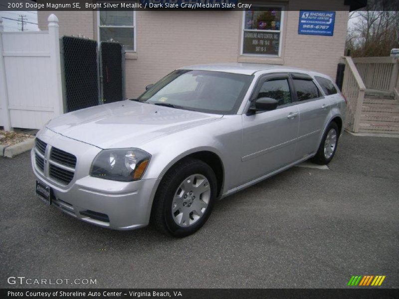 Bright Silver Metallic / Dark Slate Gray/Medium Slate Gray 2005 Dodge Magnum SE