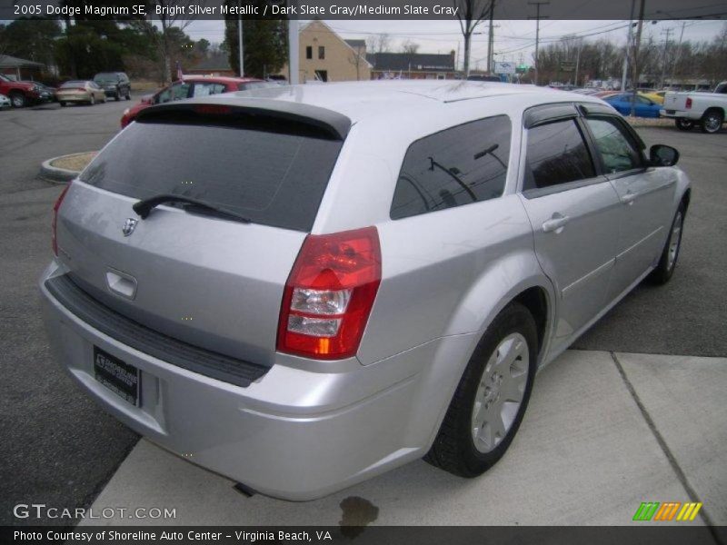 Bright Silver Metallic / Dark Slate Gray/Medium Slate Gray 2005 Dodge Magnum SE