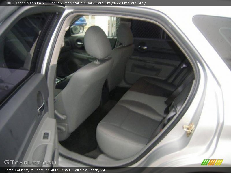 Bright Silver Metallic / Dark Slate Gray/Medium Slate Gray 2005 Dodge Magnum SE