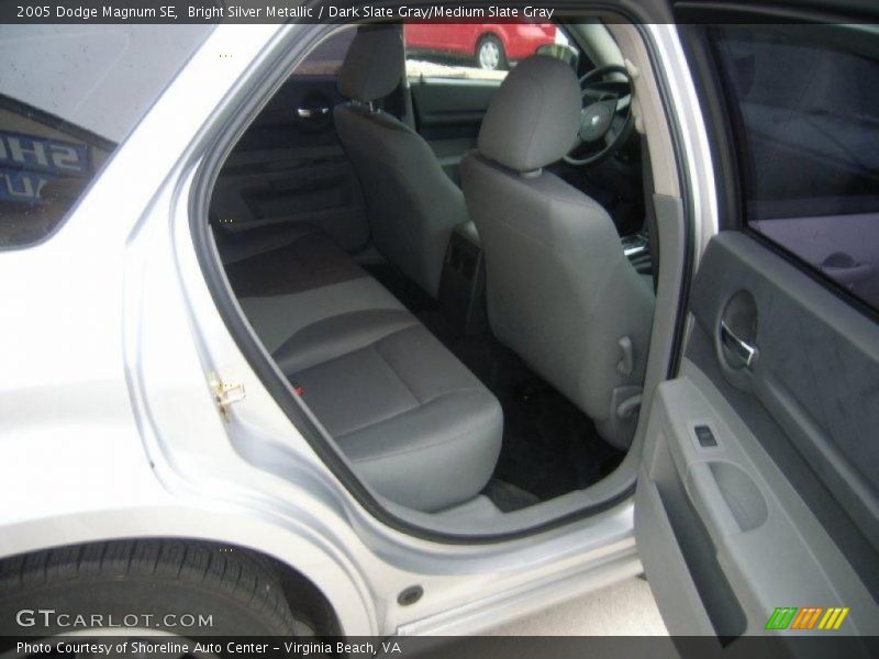 Bright Silver Metallic / Dark Slate Gray/Medium Slate Gray 2005 Dodge Magnum SE